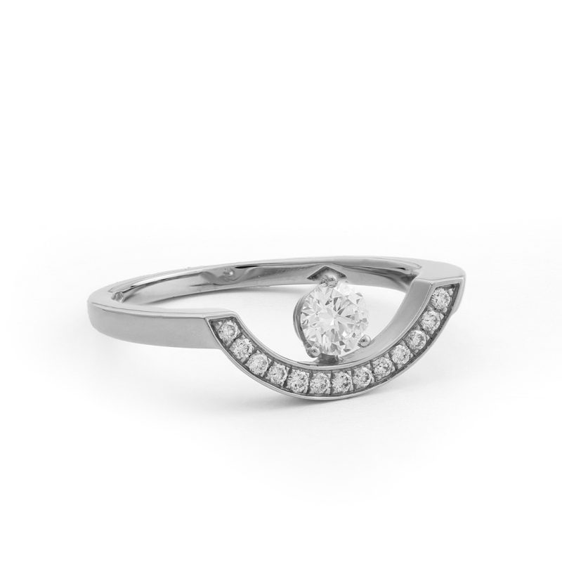 Bague_Intrepide_grand_arc_0.25ct_pavee_-_Or_blanc_18k_-_diamant_ethique_-_Loyale_Paris