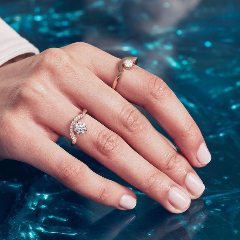 Bague_Intrepide_grand_arc_0.5ct_pavee_-_Or_rose_18k_-_diamant_ethique_-_Loyale_Paris
