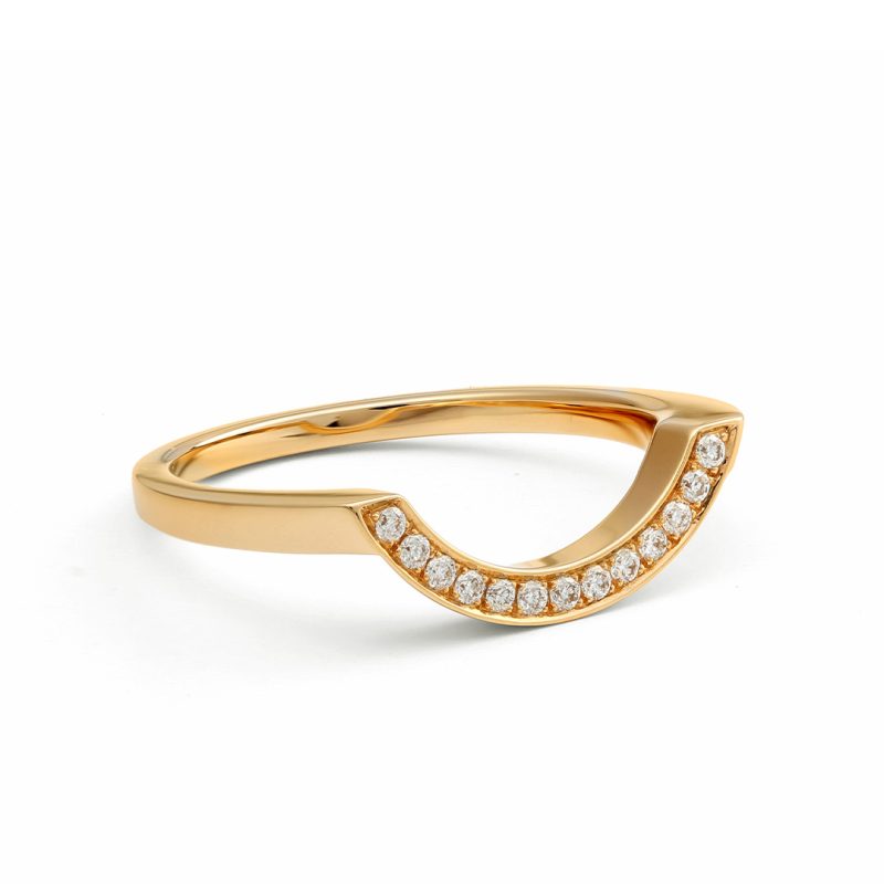 Bague_Intrepide_grand_arc_pavee_-_Or_jaune_18k_-_diamant_ethique_-_Loyale_Paris