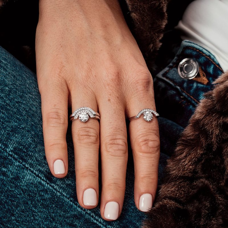 Bague_Intrepide_petit_arc_1ct_pavee_-_Or_blanc_18k_-_diamant_ethique_-_Loyale_Paris