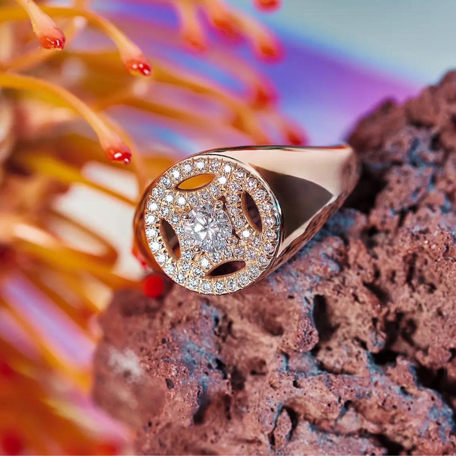 ethical jewellery gold and diamond pinky ring loyal.e Paris
