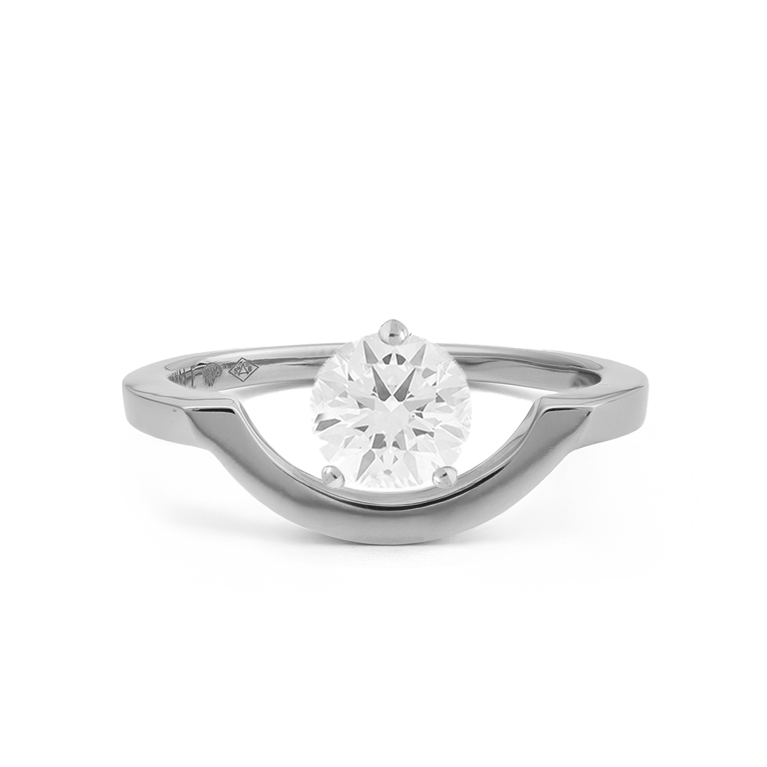 Bague_Intrepide_grand_arc_1-5ct_-_Or_blanc_18k_-_diamant_ethique_-_Loyale_Paris