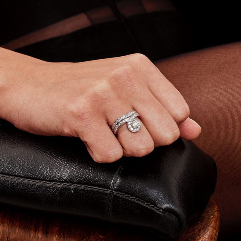 Solitaire_Lien_eternel_0.7ct_pave_-_Or_blanc_18k_-_diamant_ethique_-_Loyale_Paris_-_5