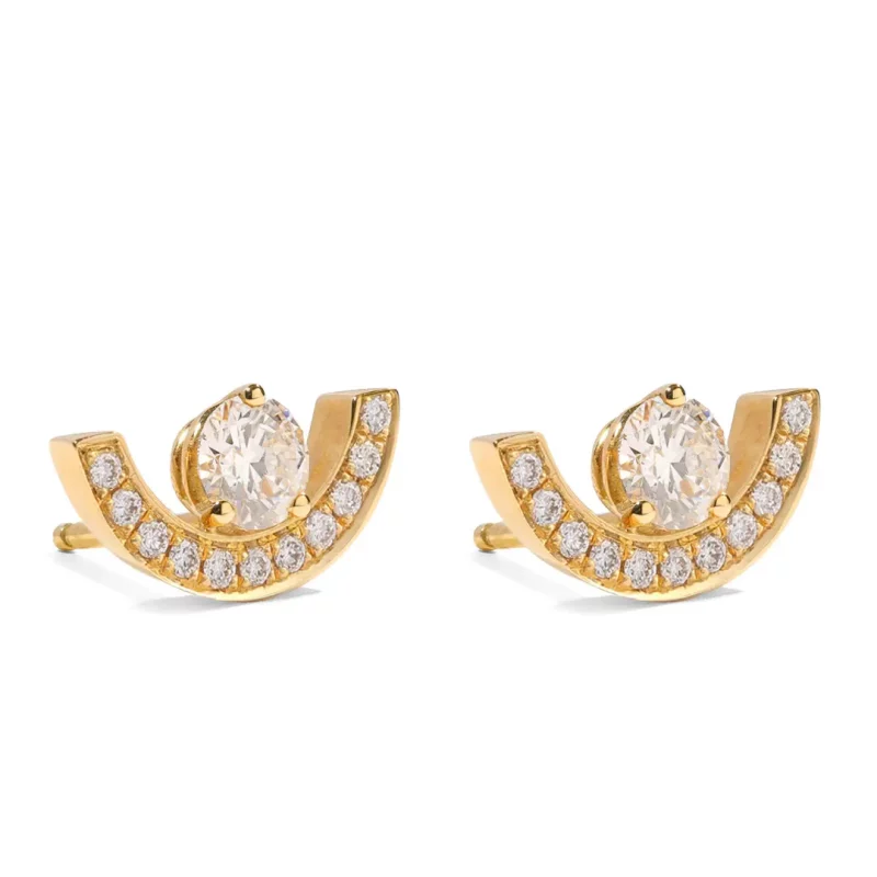 Boucles_d'oreilles_Intrepide_petit_arc_0.25ct_x2_pavee_-_Or_jaune_18k_-_diamant_ethique_-_Loyale_Paris_-_1